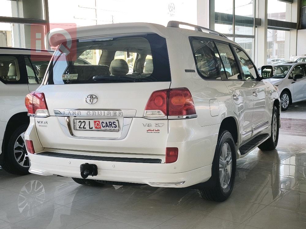 تويوتا لاندكروزر